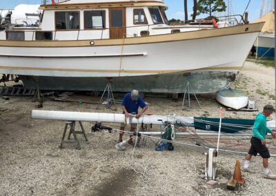 Rigging and stepping the mast on an Island Packet 42_ Placida, FL_Gulf Coast Rigging (3)